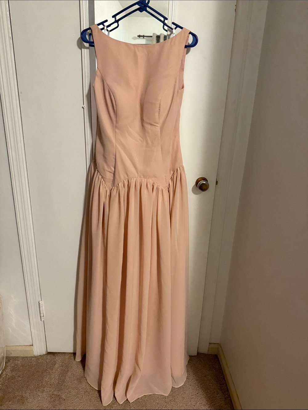 Elegant Sleeveless Pink Chiffon Gown